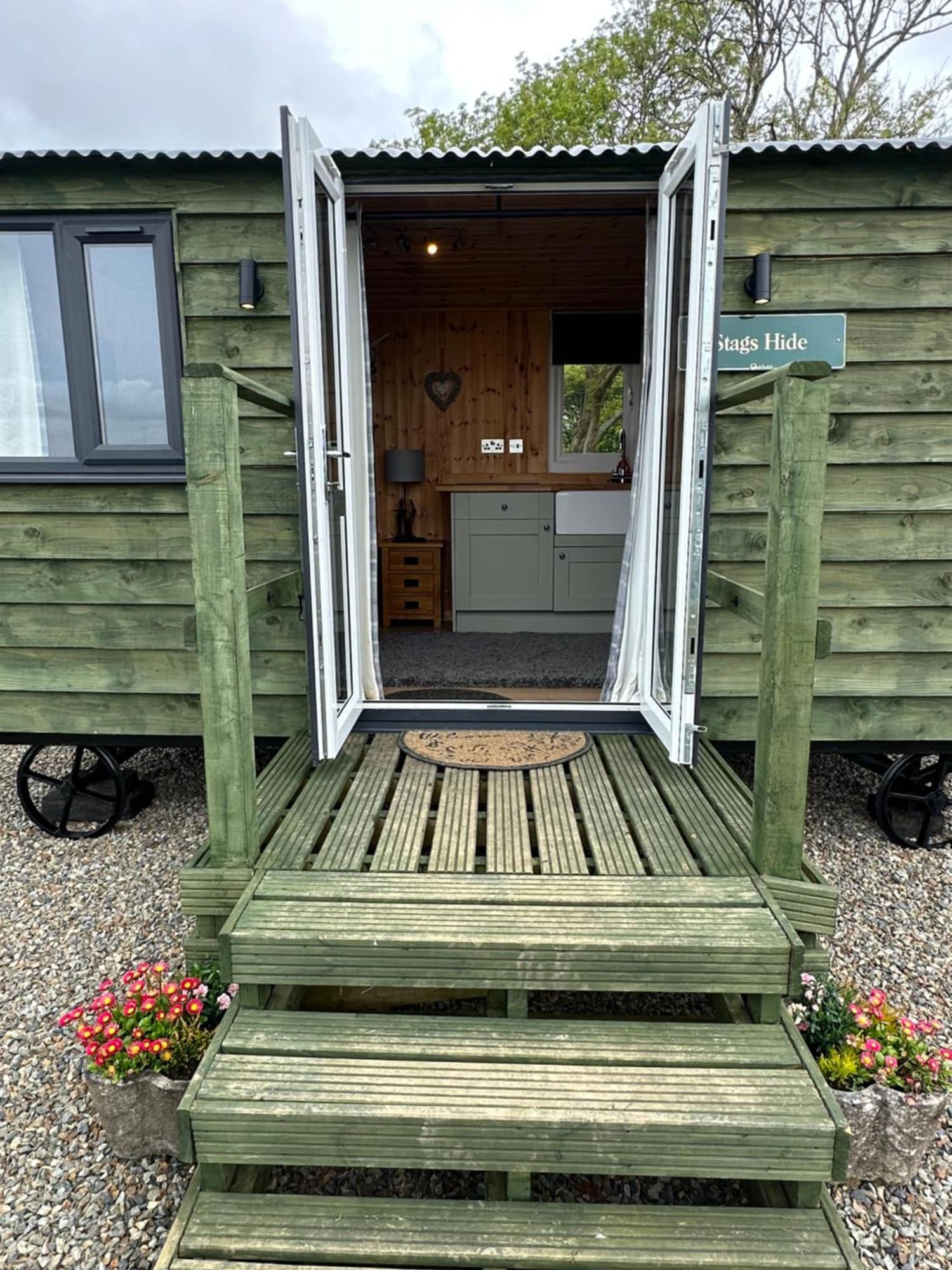 Stags Hide Hotel Minwear Eksteriør billede