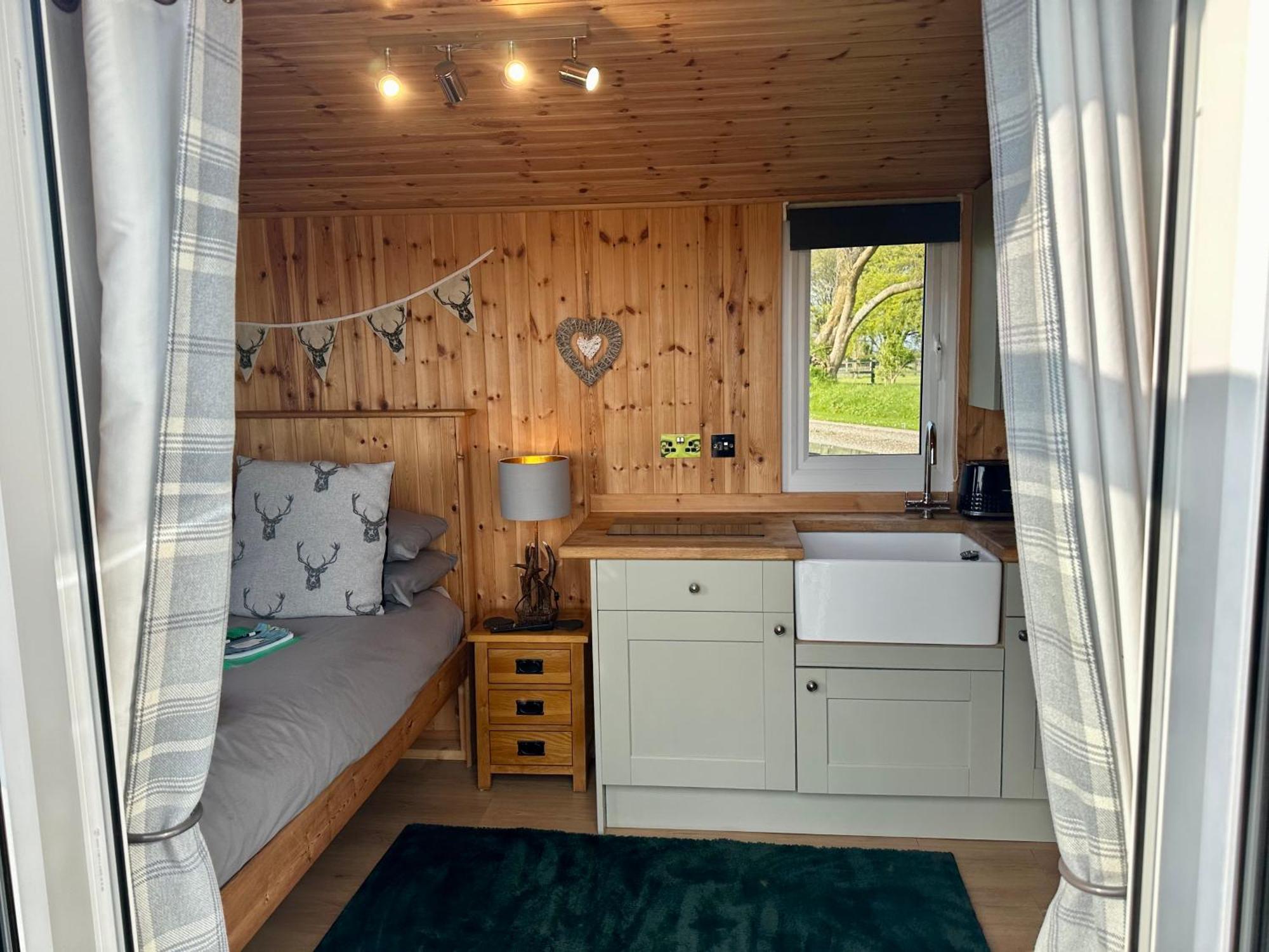 Stags Hide Hotel Minwear Eksteriør billede